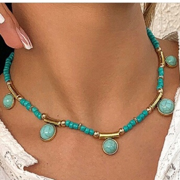 Retro-Look Turquoise Necklace with Golden Accents - Picture 2 of 9